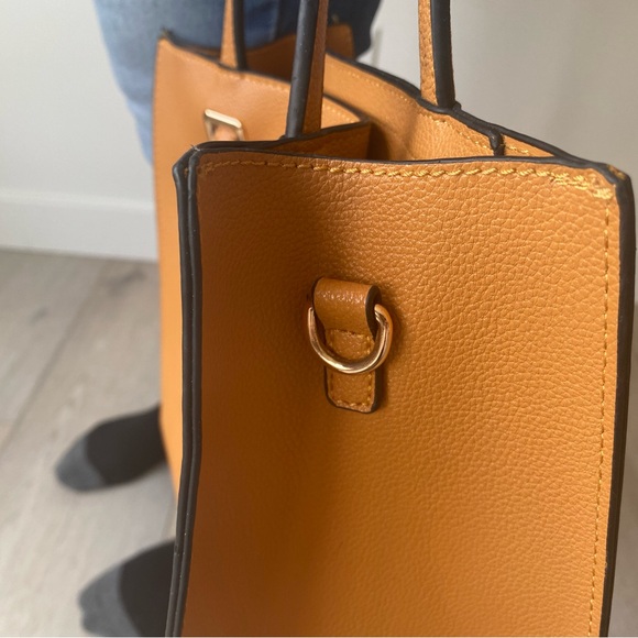 Vegan Leather Louenhide Bag with cross body option - Picture 10 of 14